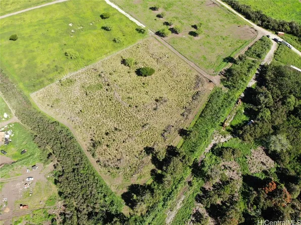 (undisclosed Address), Waialua, HI 96791