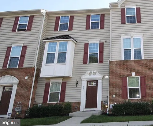 228 Compass Dr Photo 1