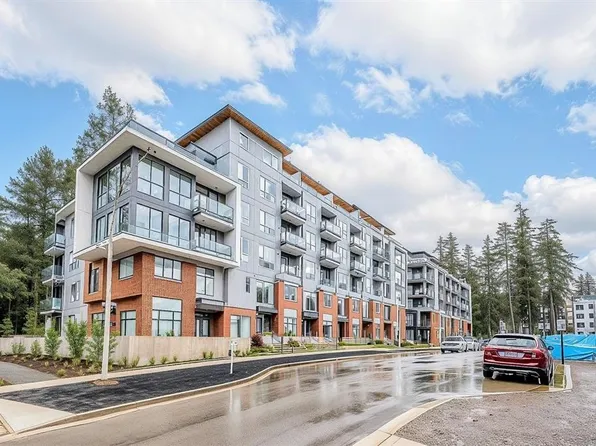 3528 146a St #102, Surrey, BC V4P 0H4