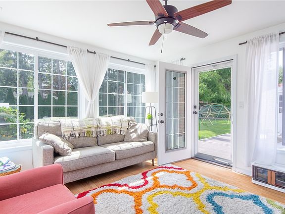 5th image of 418 Radcliffe Rd