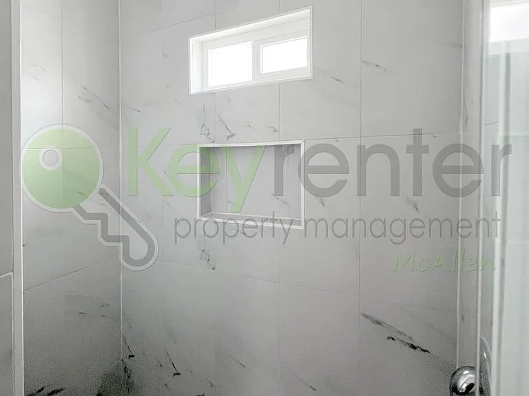 1000 N Woodson Ave #2 — Photo 11