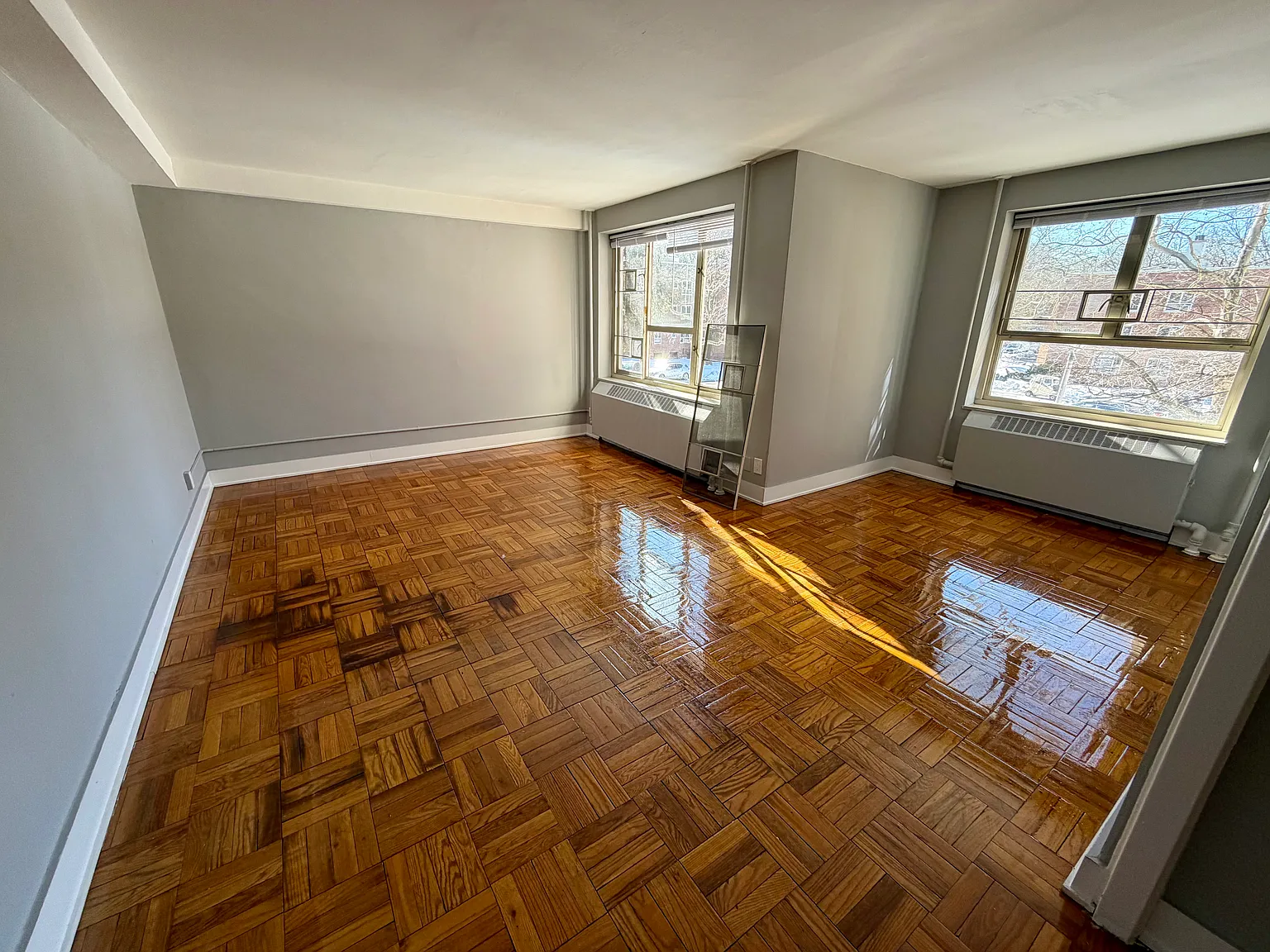 71st Cres — Photo 3
