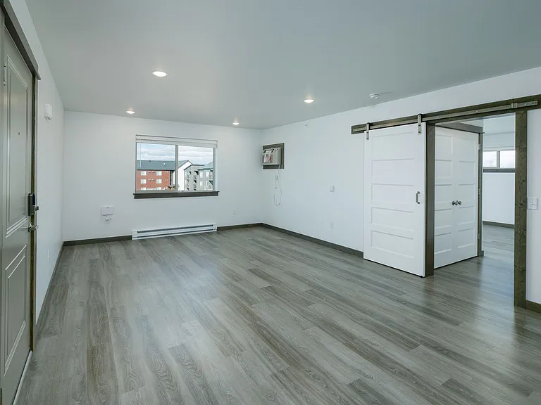 1907 Golden West Dr — Photo 4