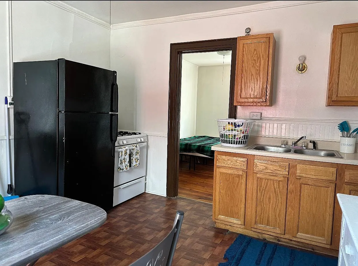 1 bed, 600 sqft, $975 — Photo 3