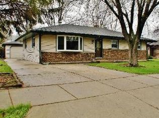 2704 Lowery Ct, Zion, IL 60099