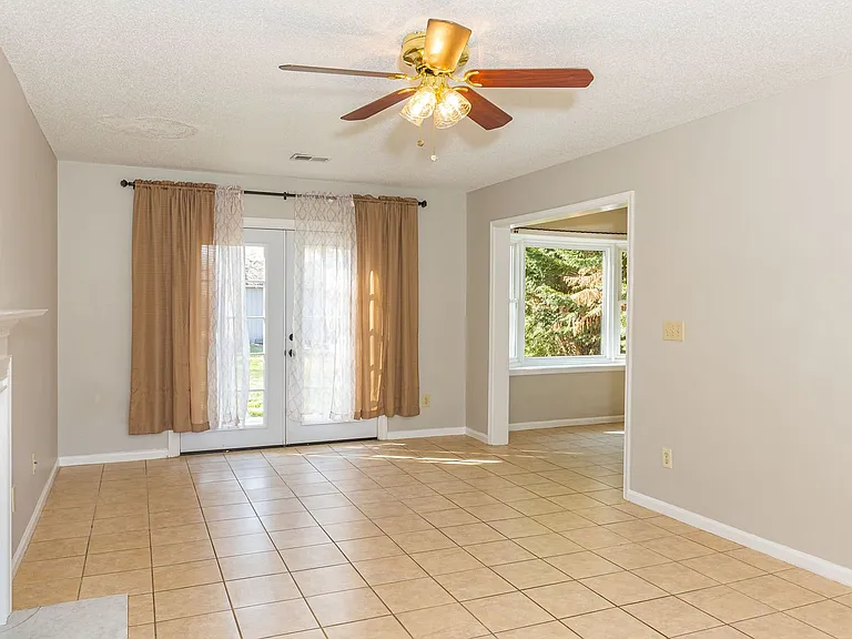 4112 Appleton Rd — Photo 14