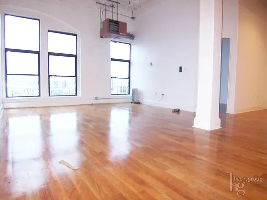 Rented by Hecht Group | media 24