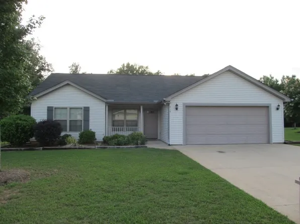 415 Mandys Meadow Dr, Inman, SC 29349