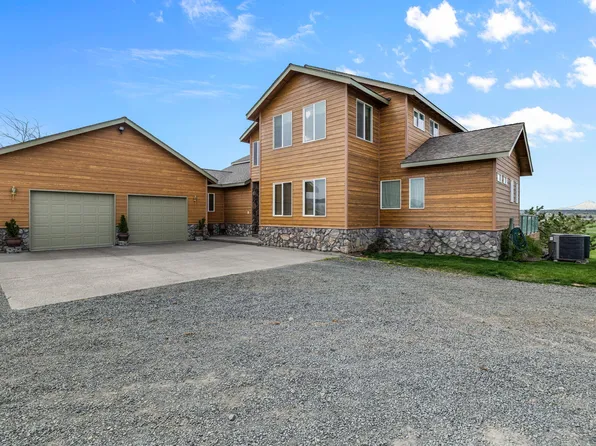 3114 NE Cherry Ln, Madras, OR 97741