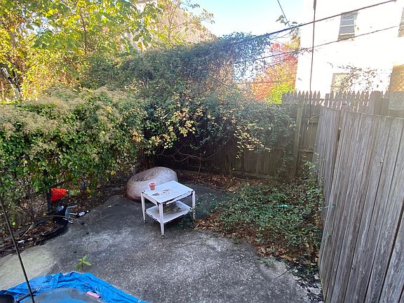3rd image of 1724 N Willington St #1
