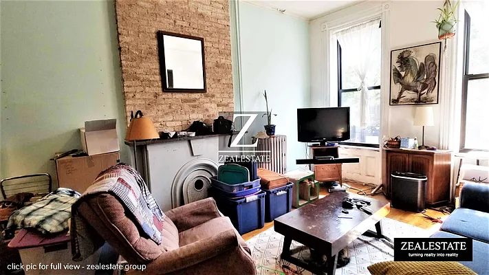 Rented by ZealEstate Group Inc | media 1