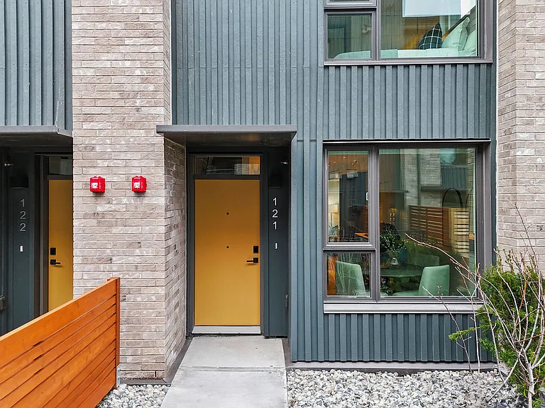 755 W 49th Ave — Photo 25