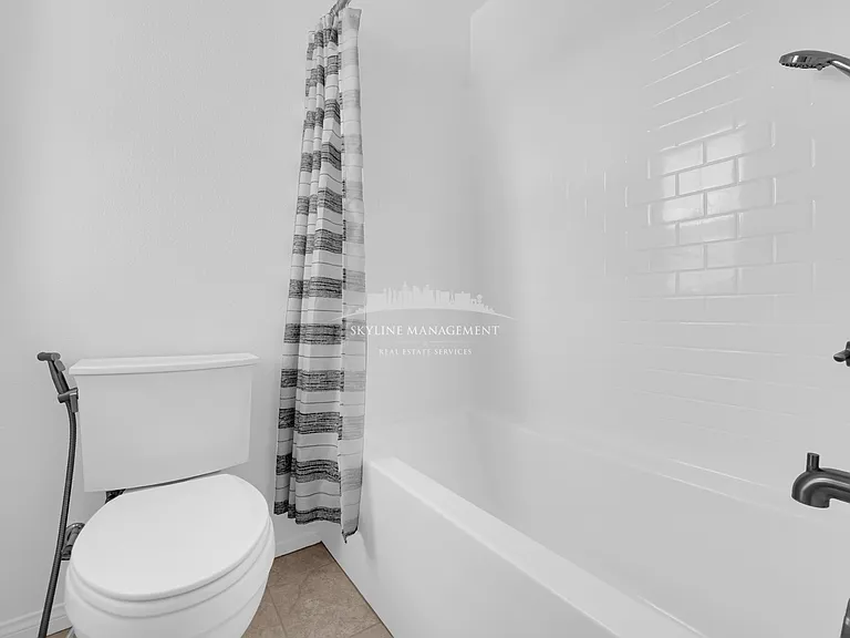 4066 Painted Lady Ave — Photo 41