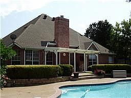 2nd image of 517 Shady Oak Dr