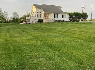18335 Akin Blacktop, Benton, IL 62812
