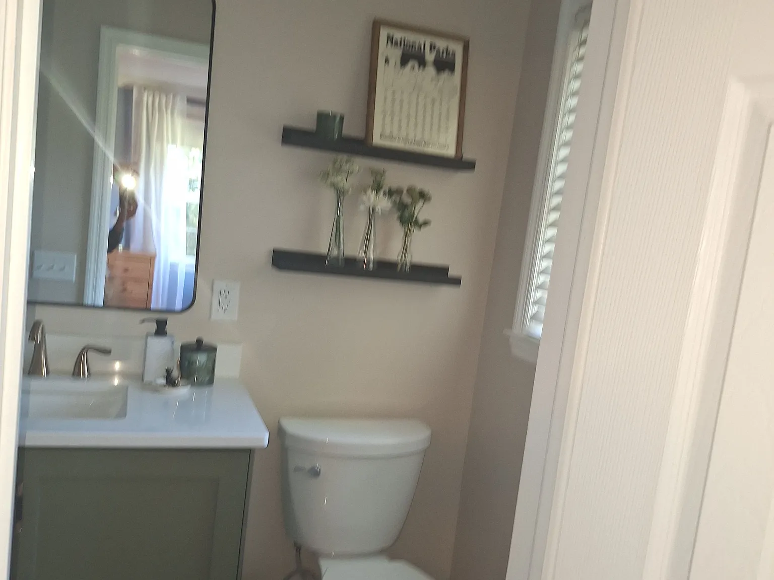 4 bed, 2530 sqft, $2,995 — Photo 3