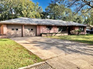 1905 Amy Dr, Baytown, TX 77520