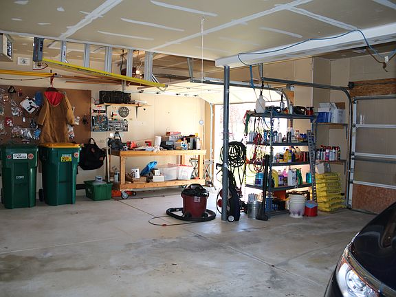 3rd image of 24822 Jensen St