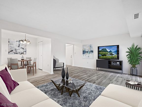 3rd image of 1900 King James Pkwy APT 103
