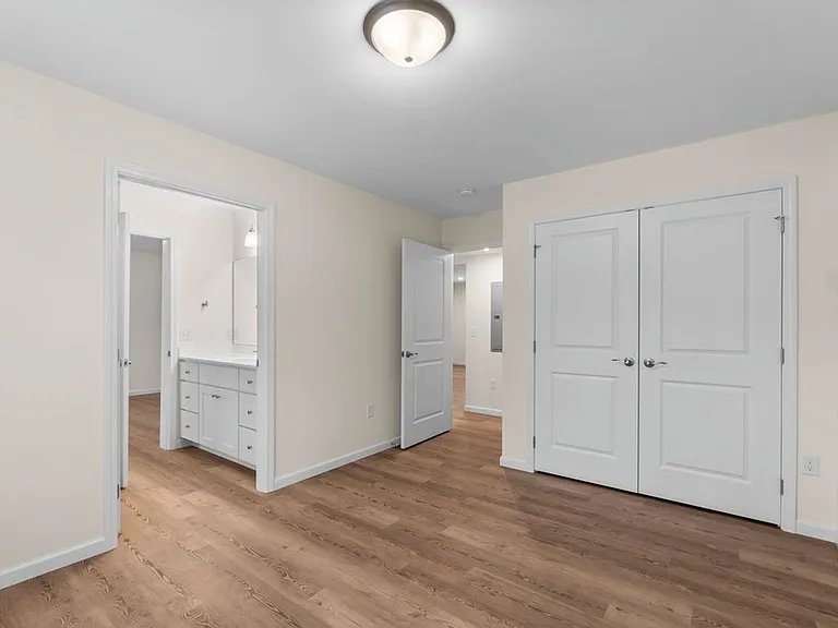 1515 Marcella St — Photo 12