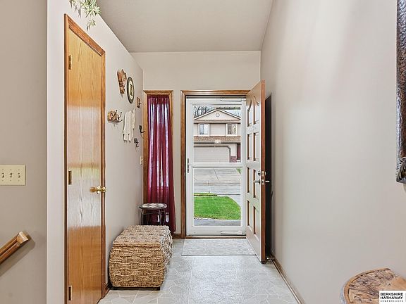 4th image of 4403 S 148th St