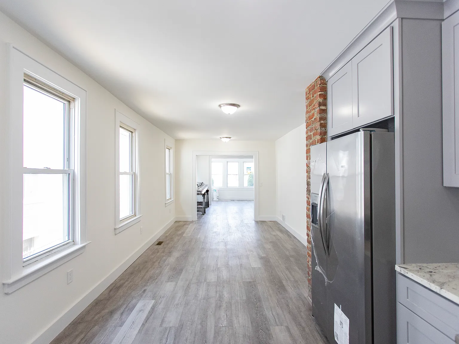 2 bed, 1200 sqft, $2,500 — Photo 3