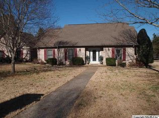 100 Lake Shore Cir, Madison, AL 35758