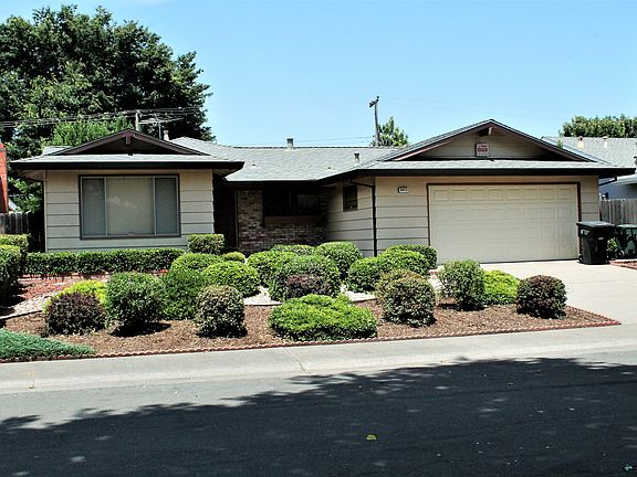 3rd image of 8413 Florida Ct