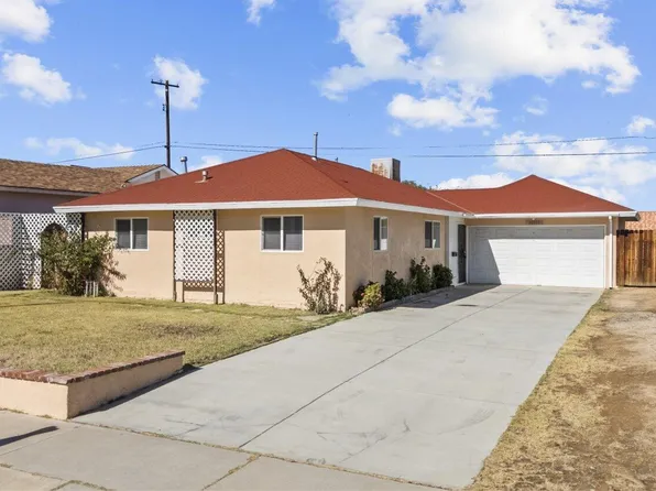 38953 Foxholm Dr, Palmdale, CA 93551