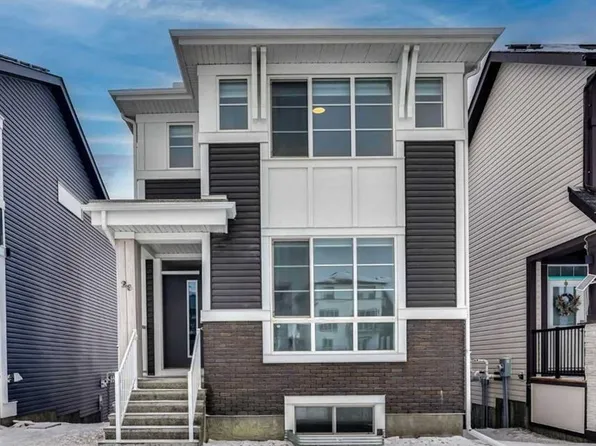 26 S Amblehurst Path NW, Calgary, AB T3P 1W8