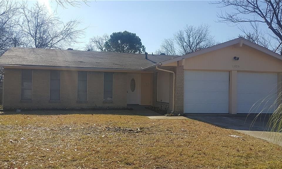 1st image of 1826 Meadowcrest Dr