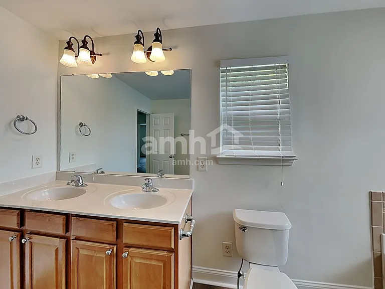 6134 Brightstar Valley Rd — Photo 13