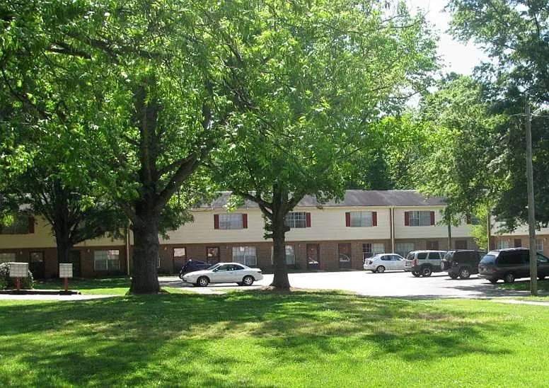 300 S Bost Ave
