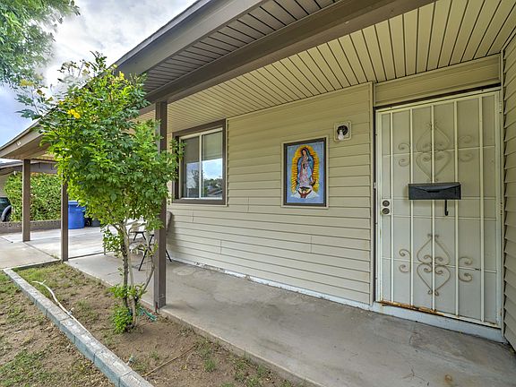 4th image of 1044 E 9th Ave