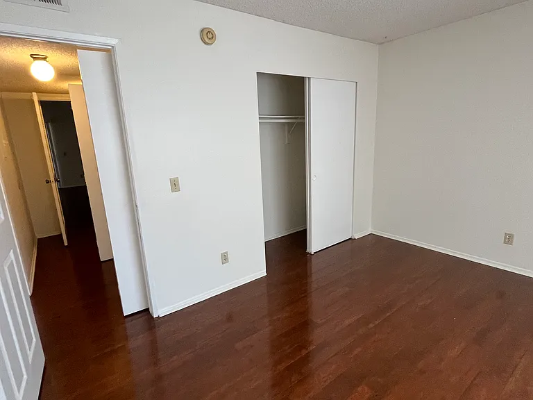 21815 Saticoy St #35 — Photo 14
