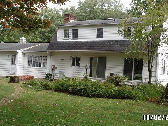 3rd image of 21 Henry Dr