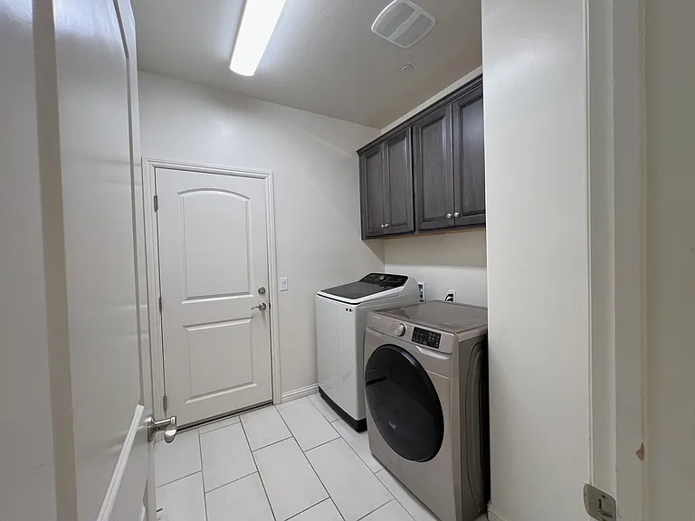 14305 Pemberley Passage Ave — Photo 43