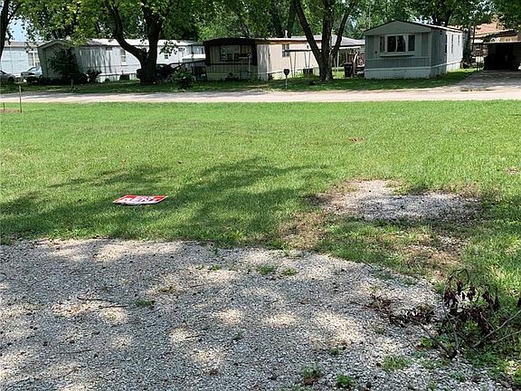4th image of 114 Saint Ellen Dr