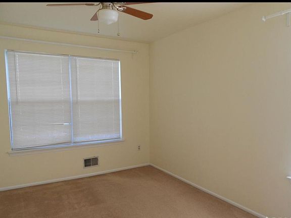4th image of 617 Hampshire Dr