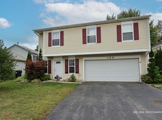 159 E Elk Ct, Hainesville, IL 60030