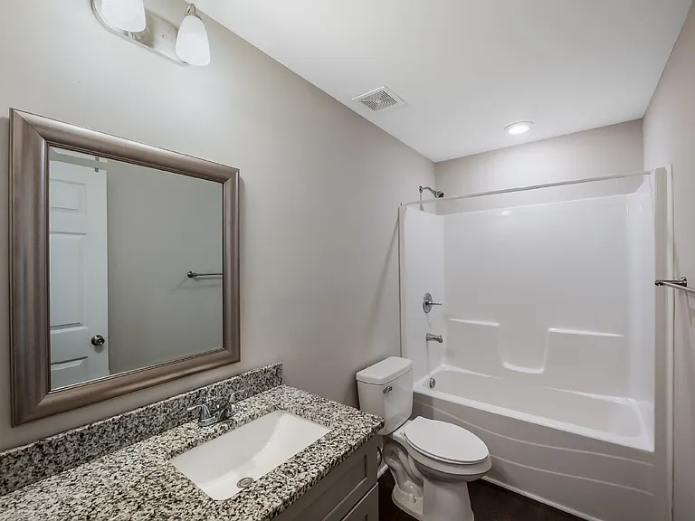 912 E Joyner St — Photo 12