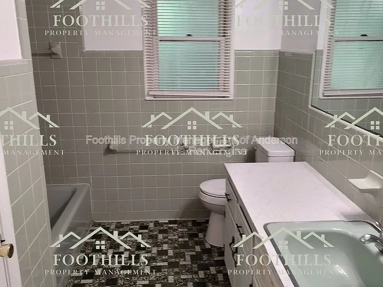 130 Tanglewood Dr #A — Photo 12