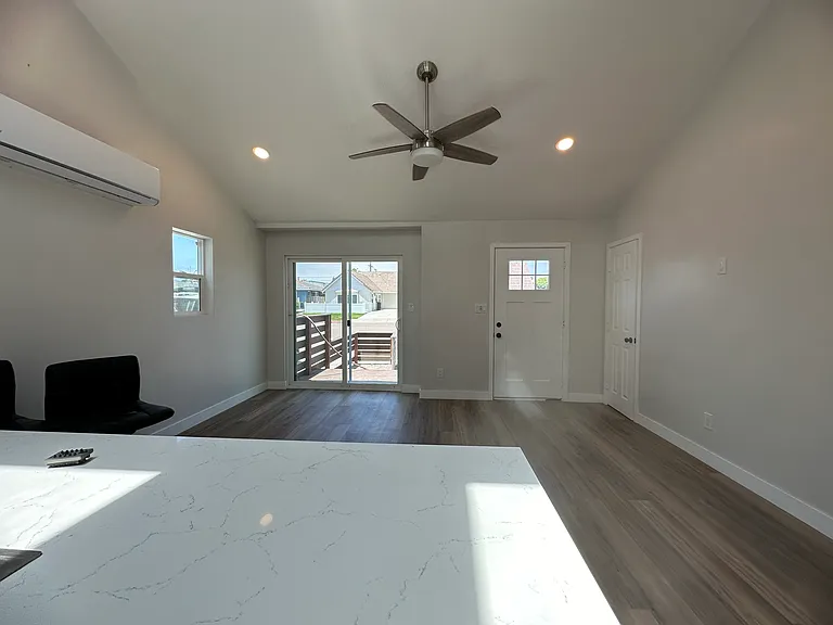 971 Diamond St — Photo 13