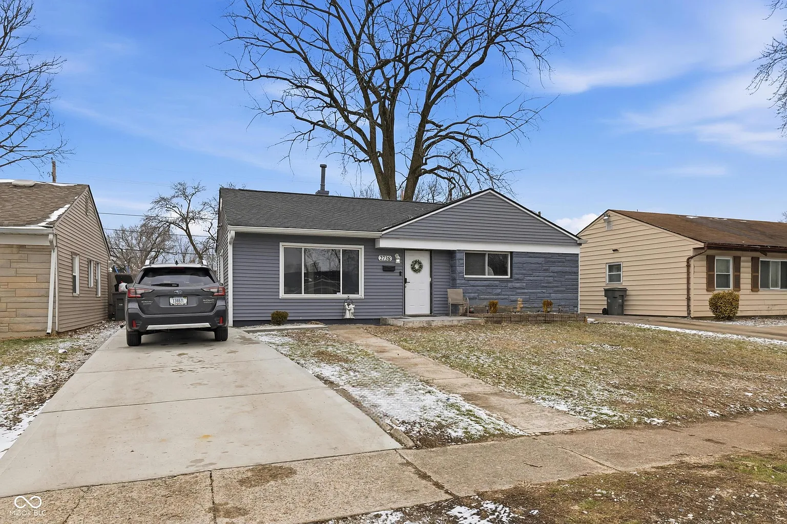 2738 Schofield Ave photo 1