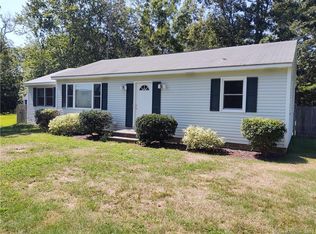 23 Chalker Beach Rd, Old Saybrook, CT 06475