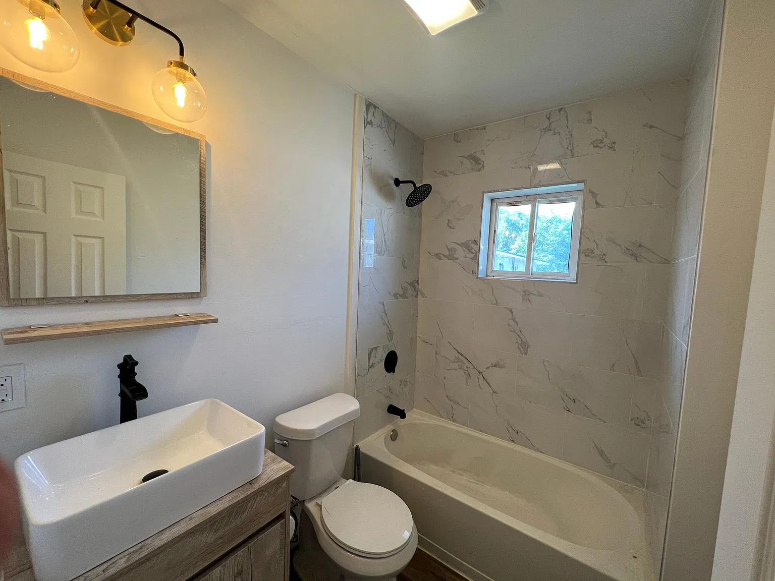 2 bed, 800 sqft, $1,000 — Photo 4