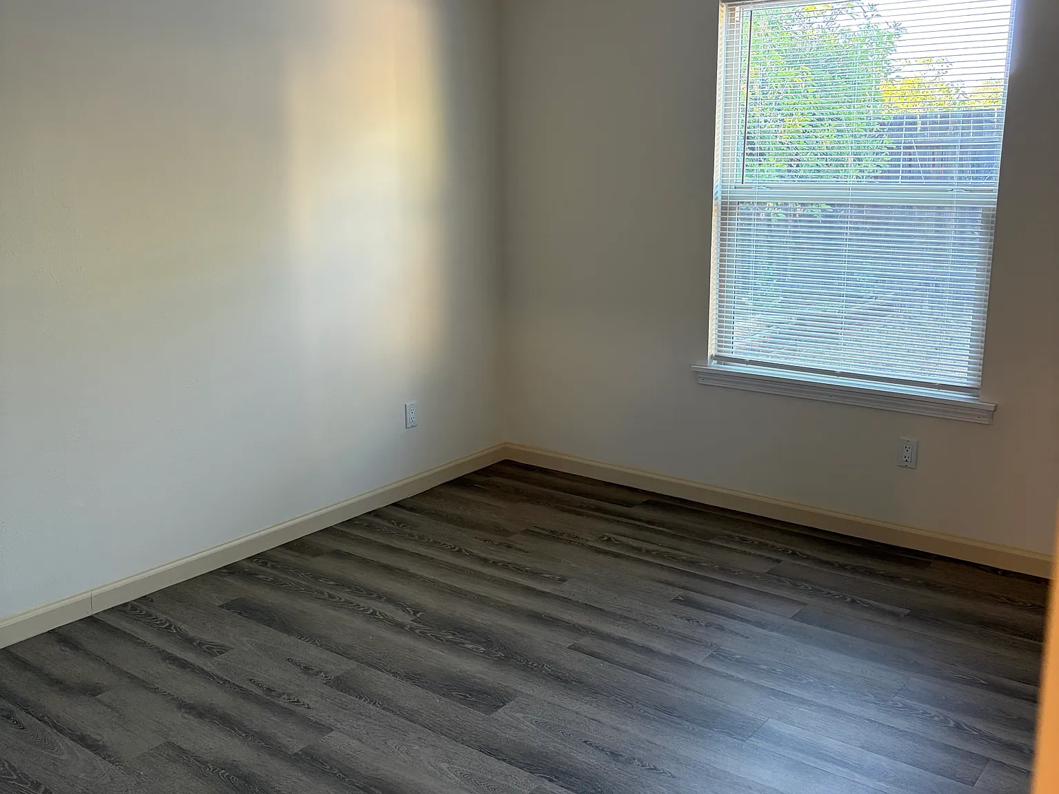 3 bed, 1288 sqft, $2,500 — Photo 4