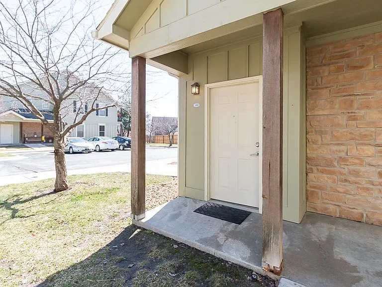 625 Folks Rd #111 — Photo 2
