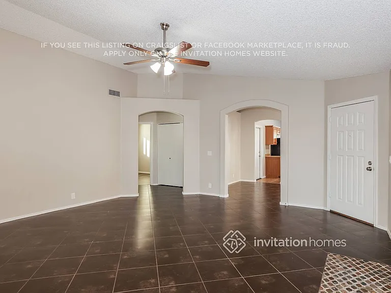 15306 N 85th Dr — Photo 4