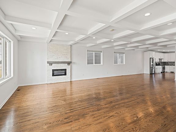 5th image of 1823 N 35th Ave